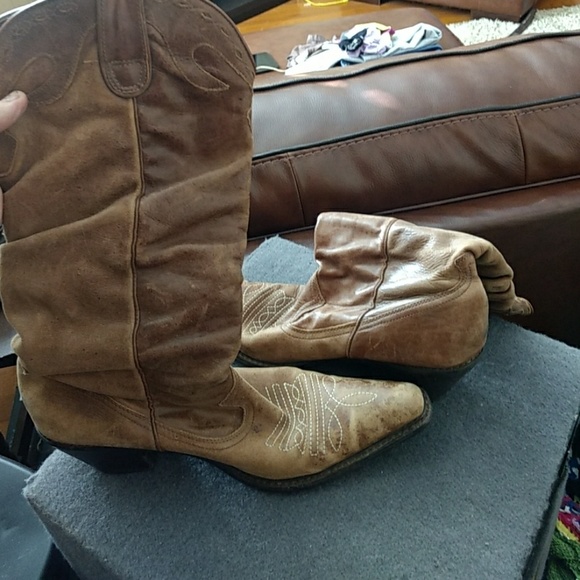 Boots - Picture 1 of 3